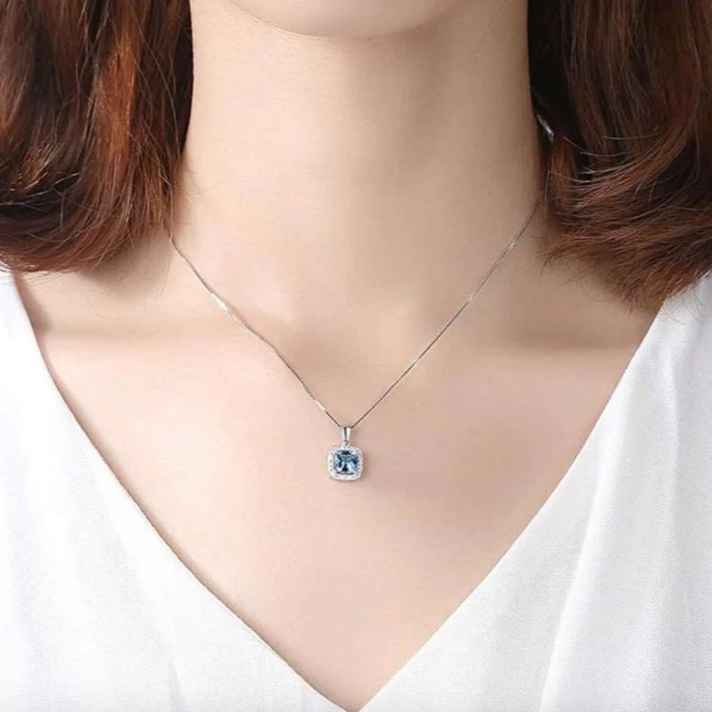 NIB The Jewelry Box Sterling Silver & Blue Topaz Necklace & Earrings Jewelry Set - Picture 8 of 11